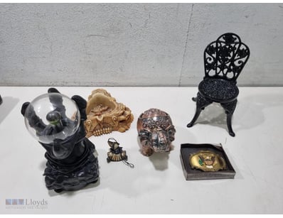 Eclectic decorative collectibles lot featuring fiv...