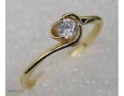 GOLD COLOUR RING SIZE 10       

 


 

 

Conditi...