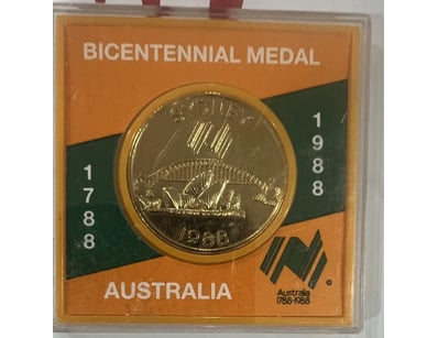 AUSTRALIA GOLD PLATED BICENTENNIAL MEDALLION  



...