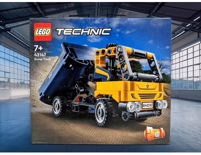 **UNRESERVED** LEGO Technic 42147 Dump Truck set. ...