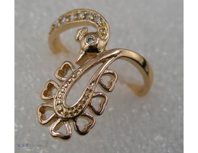 GOLD COLOUR GOLD RING SIZE 7       

 


 

 

Con...