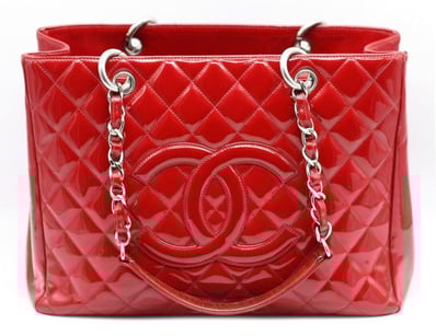 Designer Vault (A985) - Lot 1570