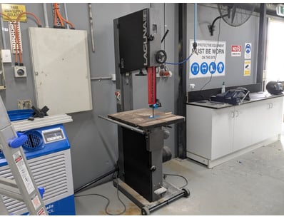 MOSTLY UNRESERVED Engineering Workshop CLOSURE (... - Lot 10