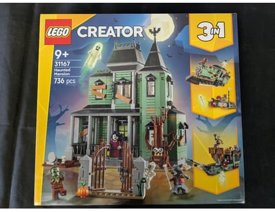 **UNRESERVED** LIFETIME COLLECTION OF LEGO PART... - Lot 559