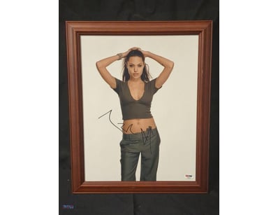 SIGNED PHOTOGRAPH OF ACTRESS AND FILMMAKER ANGELIN...