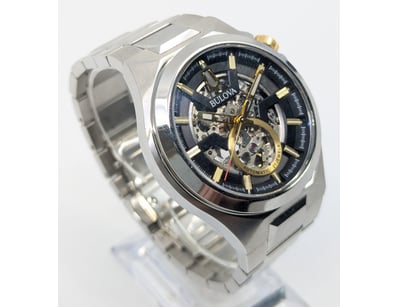 Affordable Watch Market (A995) - Lot 1054