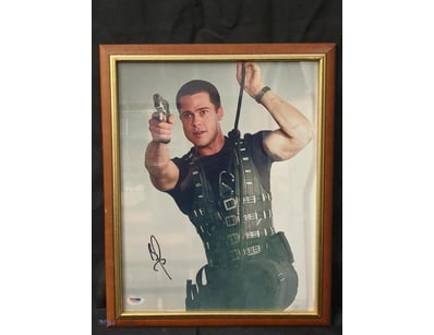 AUTOGRAPHED PHOTOGRAPH OF BRAD PITT.

Item Size: H...