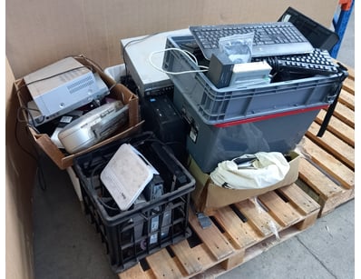 Home Entertainment, Audio & Computers (SA989) - Lot 4660