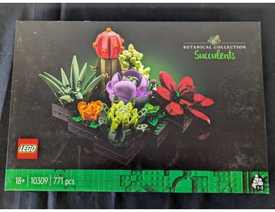 **UNRESERVED** COOKIE'S LIFETIME COLLECTION OF ... - Lot 509