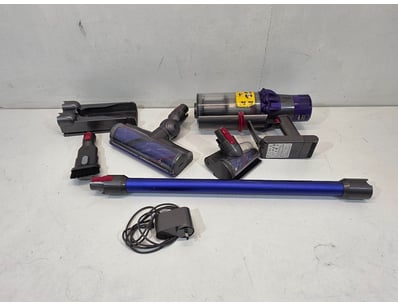 Factory Returned Reconditioned Dysons Liquidati... - Lot 417