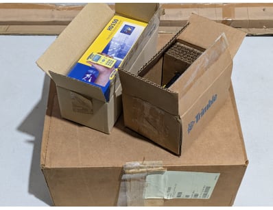 UNRESERVED Trimble Equipment & Accessories Wareh... - Lot 15