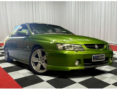 <b>2002 Holden Commodore VZ SV8 - Lime Green - 302...