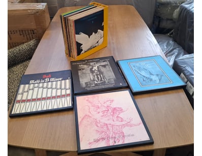 Gadgets, Music & Pastimes (A1002) - Lot 56