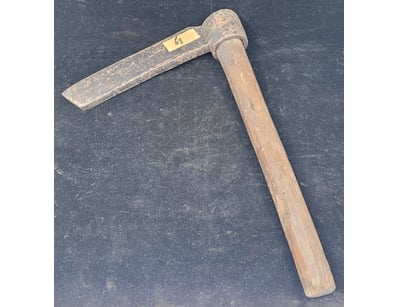 Antiques, Vintage & Interior Treasures (A1004) - Lot 577