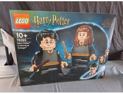 **UNRESERVED** LIFETIME COLLECTION OF LEGO PART... - Lot 139