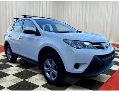 <b>2013 Toyota RAV4 GX - White - 298,258km - 2.0L ...
