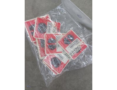 <p><strong>Lower Pivot Rod Covers (10 Pieces)</str...