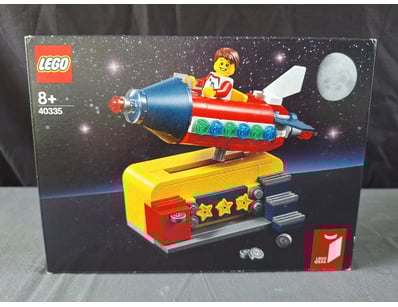 **UNRESERVED** LIFETIME COLLECTION OF LEGO PART... - Lot 425