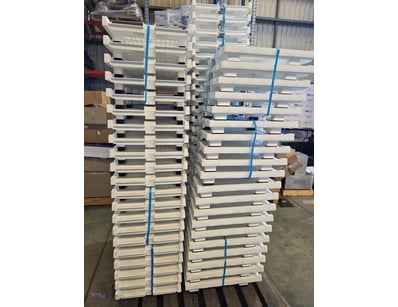 Pallet of Anti-Varroa Vented Base ANEL, Qty 86Pcs,...