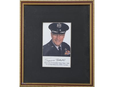 SIGNED PHOTOGRAPH OF TRAVIS HOOVER - WWII PILOT, D...