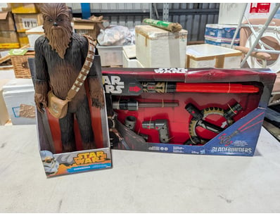 STAR WARS CHEWBACCA ACTION FIGURE WITH SPIN-ACTION...