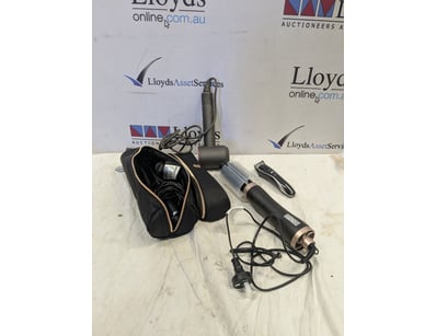 UNRESERVED Airport - Lost Property Part 2 (A984) - Lot 35