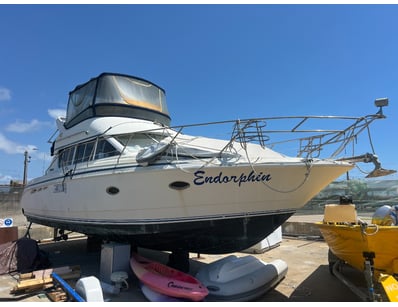 UNRESERVED 1995 Silverton 362 Sedan Cruiser - Lot 100