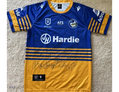 PARRAMATTA EELS 2026 SQUAD SIGNED JERSEY 

A Parra...