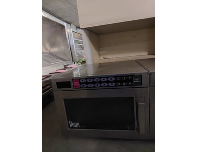 Bonn commercial microwave oven, model CM-1993T. St...
