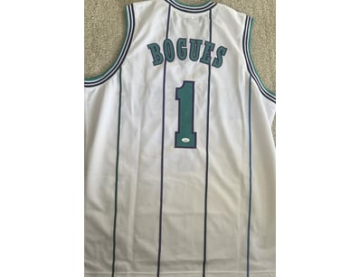 Mancave & Memorabilia (A986) - Lot 1124