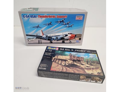 VINTAGE MODEL KIT COLLECTION - C-54 USAF THUNDERBI...