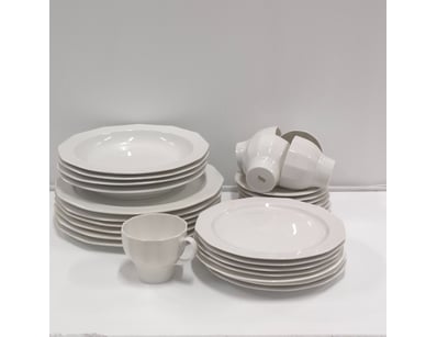 The Curio Collection (A979) - Lot 8308