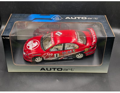 AUTO ART HOLDEN VT COMMODORE DIECAST MODEL OF THE ...