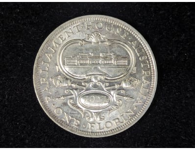 1927 AUSTRALIAN 8 PEARL PARLIAMENT HOUSE FLORIN
...