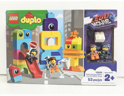 LEGO DUPLO Set 10895 "Emmet and Lucy's Visitors fr...
