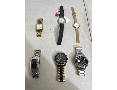 Curios & Collectables (A977) - Lot 7547