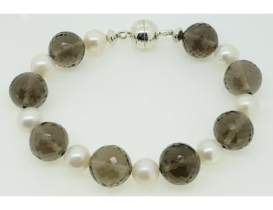 Thrift Shop (A978) - Lot 2087