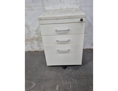 Lockable filing cabnet on wheels, white finish.

D...