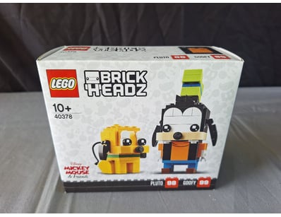 **UNRESERVED** LIFETIME COLLECTION OF LEGO PART... - Lot 331