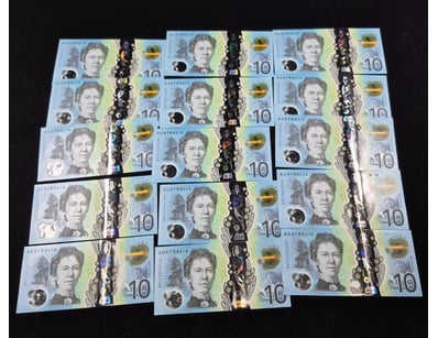 UNRESERVED Banknotes & Coins (A992) - Lot 1976