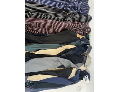 Entire Vintage Clothing Store Liquidation (ON11... - Lot 289