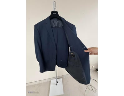 SCUZZATTI 2 PIECE POLY WOLOL MEN SUIT SLIM FIT

Ma...