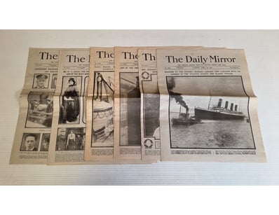 Newspaper reprints, The Daily Mirror Titanic Sinki...