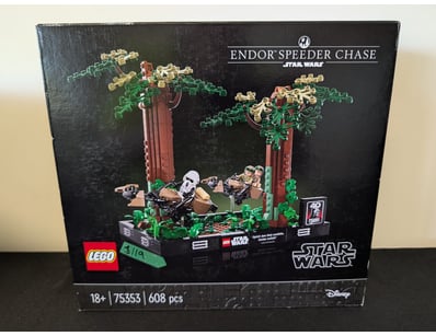 **UNRESERVED** COOKIE'S LIFETIME COLLECTION OF ... - Lot 610