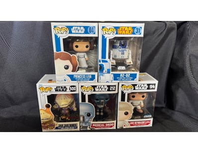 STAR WARS FUNKO POP COLLECTION - FIVE FIGURE LOT
...