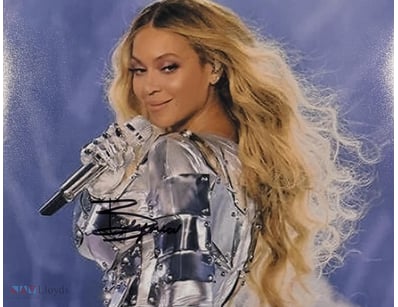 BEYONCE SIGNED PHOTO

Beyoncé Personally Signed 10...