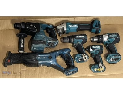 Cordless Makita 18V tools. 1 x DHP485 hammer drill...