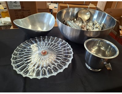 Assorted dinnerware 

Note: Sold as lot

