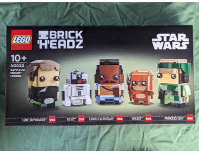 **UNRESERVED** LIFETIME COLLECTION OF LEGO PART... - Lot 227