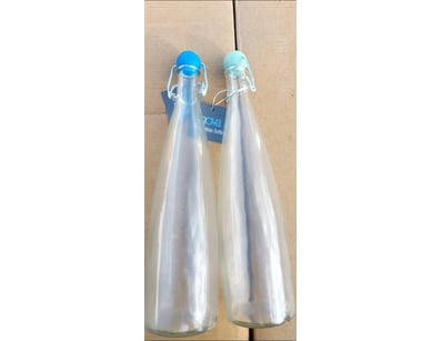 BOX LOT - QTY x12 Nova clear glass water bottles w...